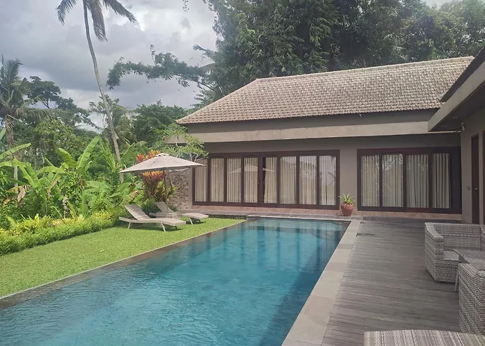 Atik, Spacious Jungle Villa Ubud